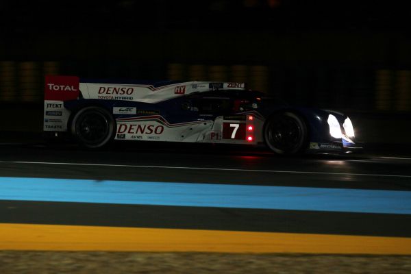 Toyota,2013,TS030 Hybrid Le Mans 24 ore di gara,netcarshow,netcar,immagini di auto