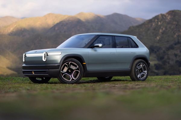 Rivian,Rivian R3,landscape,nature,electric car,overcast