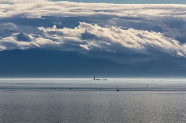 слънчева светлина,пейзаж,планини,море,залив,езеро