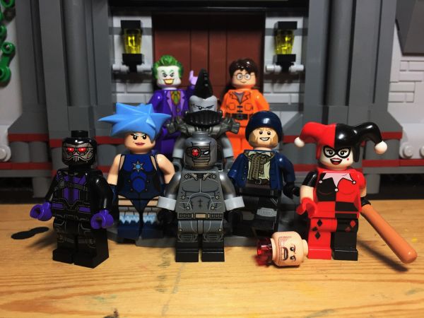 LEGO,DC,suicídio,pelotão,assalto,Arkham