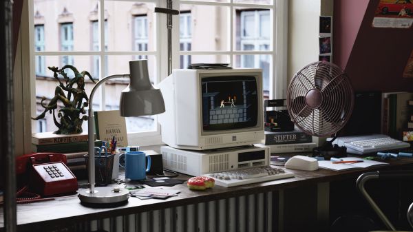 Computer desk,ordinateur,meubles,moniteur d'ordinateur,périphérique,table