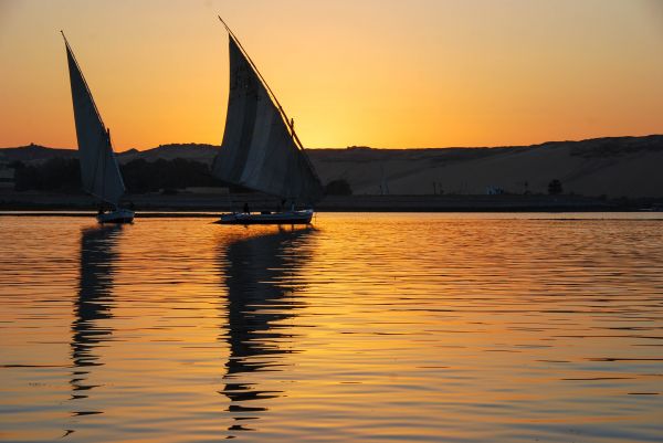 νερό,ουρανός,σκάφος,πλοίο,όχημα,boats and boating equipment and supplies