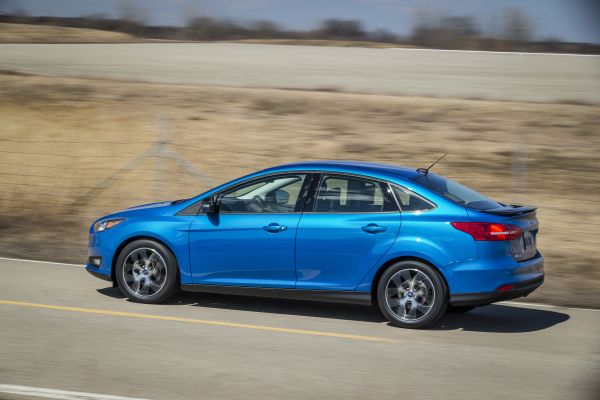 coche,vehículo,Vado,2015,Ford Focus,Sedán