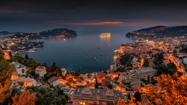 Stadt,Meer,Bucht,Frankreich,Lichter der Stadt,Schiff