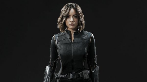 ženy,herečka,Chloe Bennet,detailní