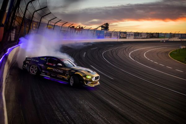 voiture,Voitures dérivantes,Voitures de course,véhicule,dérive,Ford Mustang