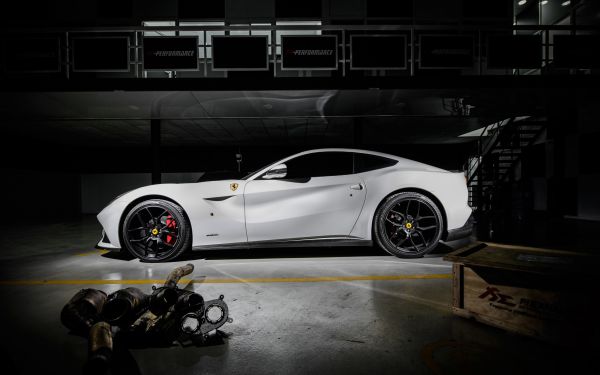 vehículo,coche,coche deportivo,Ferrari,Ferrari F12berlinetta,Cupé