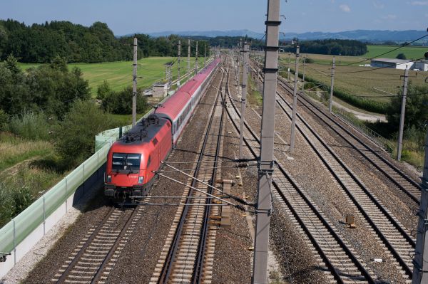 vehicle,train,railway,train station,Nikon,Austria