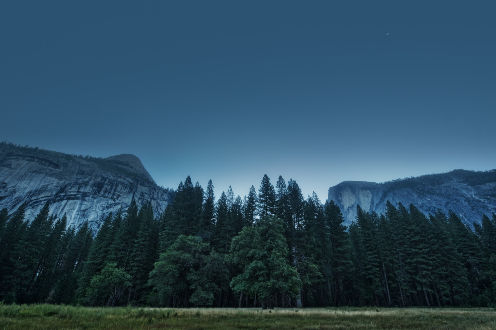 des arbres, paysage, forêt, Montagnes, colline, Lac, la nature, ciel, neige, Matin, brouillard, Californie, parc national, vallée, Etats-Unis, région sauvage, Vallée de Yosemite, Alpes, plateau, crête, nuage, arbre, Montagne, Météo, Aube, Prairie, habitat, environnement naturel, Phénomène atmosphérique, Relief terrestre, caractéristique géographique, Écosystème, chaîne de montagnes