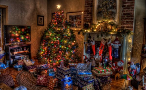 tree,Christmas,presents,fireplace,holiday,toys