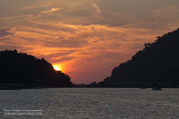 Sonnenlicht,Boot,Sonnenuntergang,Meer,Bucht,Hügel