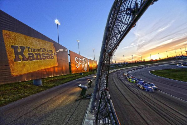 paesaggio urbano,strada,sera,autostrada,stadio,cavalcavia