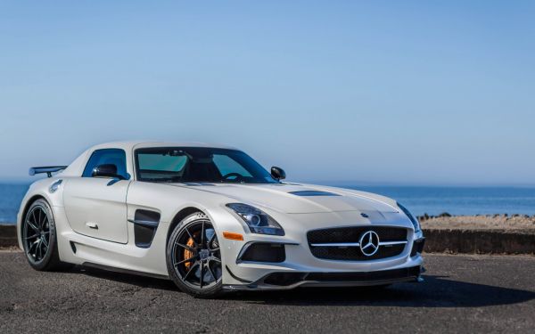 Mercedes Benz,SLS,AMG,hvit,fra siden