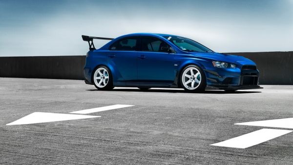 carro,Mitsubishi Lancer,1360x768 px,Carros azuis