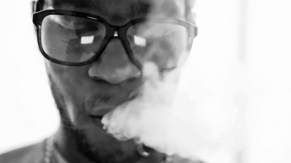 Kid Cudi,fumée,des lunettes,visage,poil