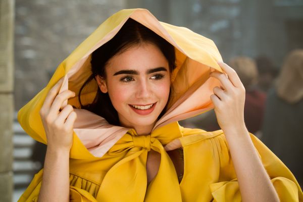 Lily Collins,színésznő,híresség,sötét haj,filmek,köpeny