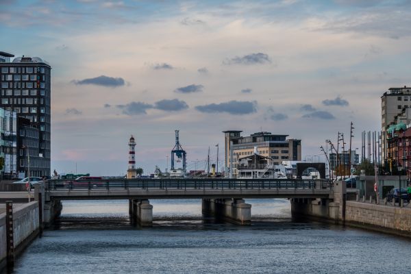 море,город,Городской пейзаж,здание,Размышления,небо