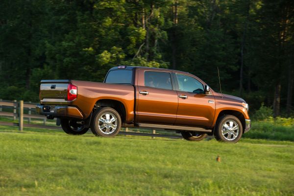 bil,fordon,Toyota,2015,Lastbil,Toyota Tundra