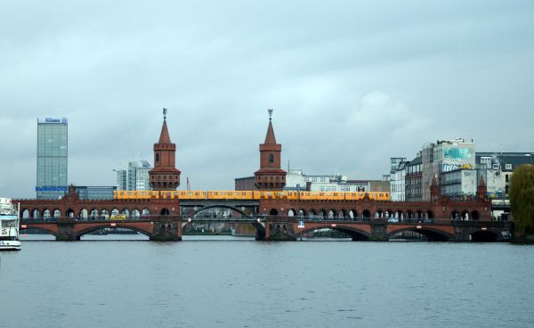 város,fény,híd,utcai művészet,Berlin,MŰVÉSZET