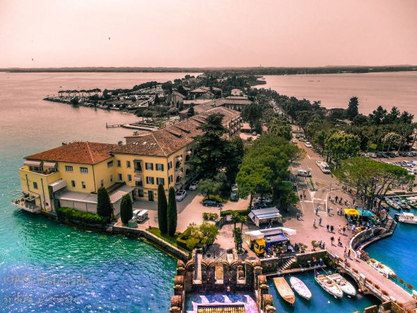 L'Europe ,Italie,Lagodigarda,Lombardia,Sirmione,yeux d'oiseau