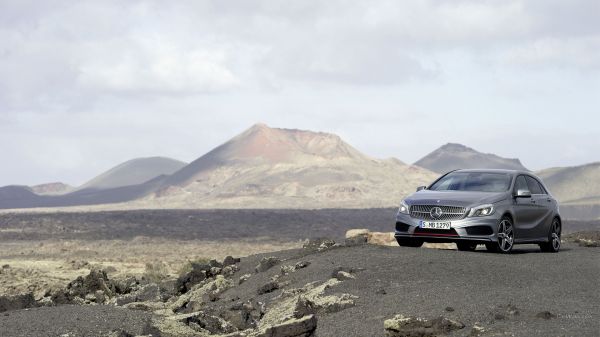 carro,veículo,Mercedes Benz,Mercedes Classe A,deserto,solo