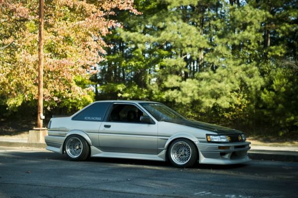 trees,street,car,vehicle,old school wheels,Toyota