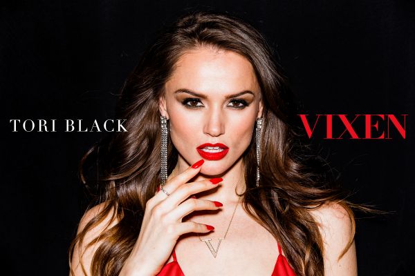 tori Black, malli-, naiset, näyttelijä, pornotähti, katsot katsojaa