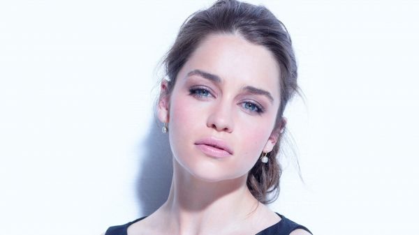 Emilia Clarke,face,brunette,eyes,celebrity