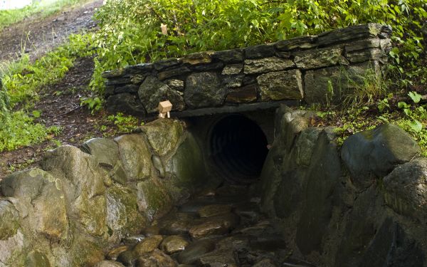 1920x1200 px,Amazon,Danbo,drain,tunnel