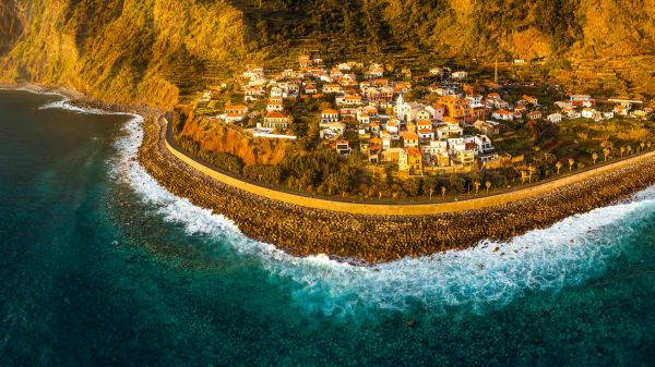 Dağlar,deniz,havadan görünüm,kuşbakışı,Kayalar,ev