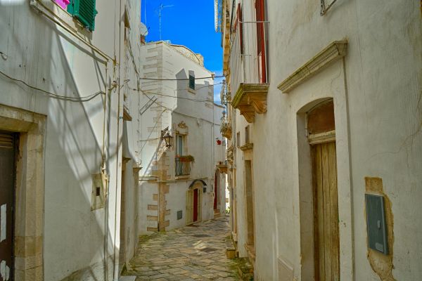 martinafranca,valleditria,provinciaditaranto,vicolo,balcone,balconi