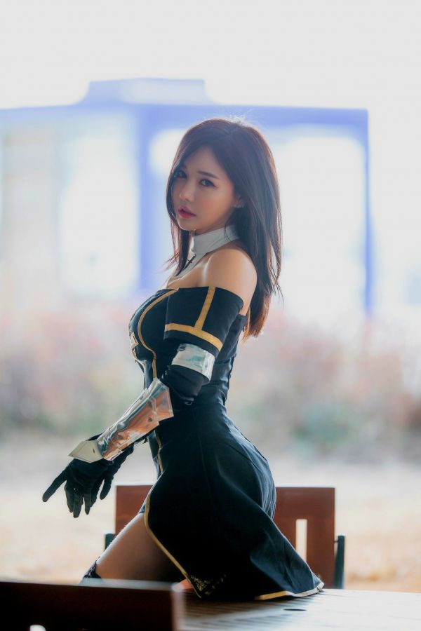 Han Ga Eun,Asiatischen cosplayer,Cosplay,trägerloses Kleid,Frauen im Freien,nackten Schultern