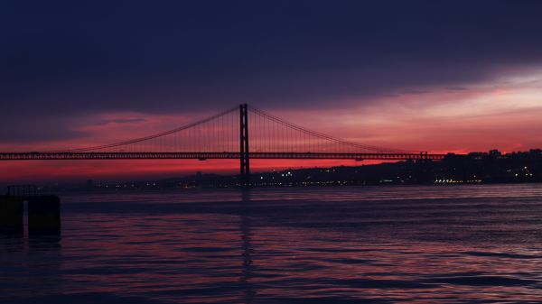 pont,rivière,le coucher du soleil