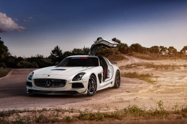 Mercedes Benz SLS AMG,5878x3923 px,Renntech