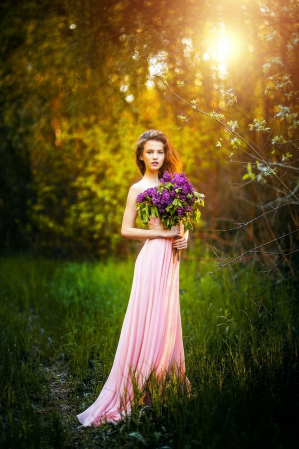 Femmes en plein air,femmes,maquette,la photographie,yeux bleus,herbe