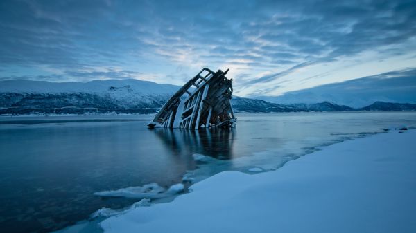 landskab,bjerge,hav,vand,natur,afspejling