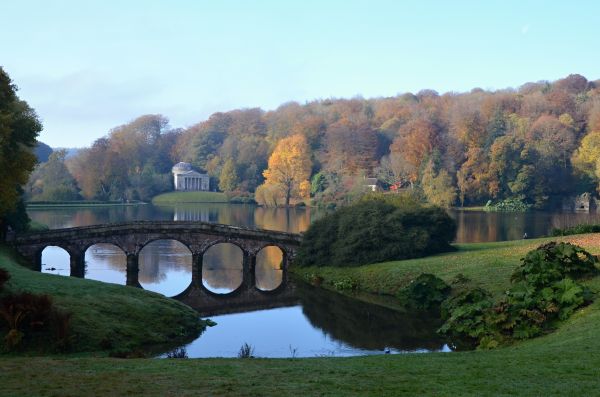 Stourhead,giardino,stagno,acqua,riflessione,ponte