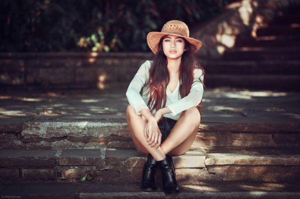 women,redhead,model,portrait,depth of field,long hair