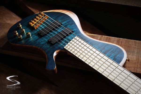 Skervesen,Skervesen Prometheus,basové kytary,fanned frets,6 string,Polsko