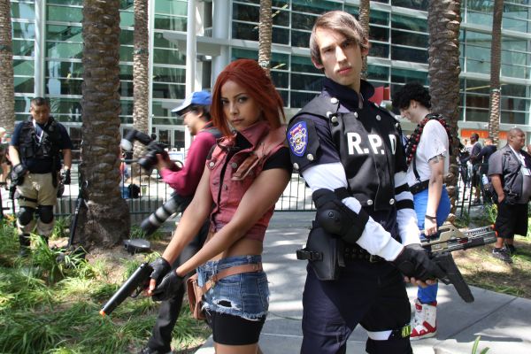 Claire Redfield,Resident Evil,Resident Evil 2,Leon Kennedy,Cosplay,pistolet