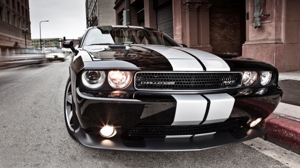 carro,Dodge Challenger SRT,1366x768 px