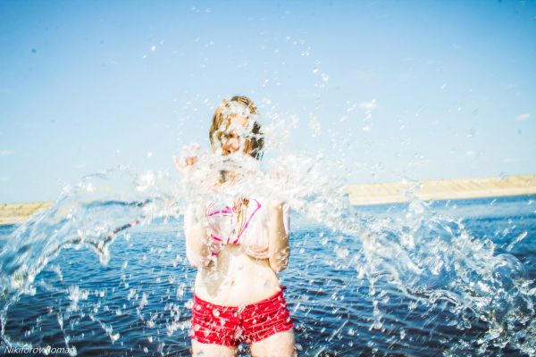 water,Water Splash,women,model,women outdoors