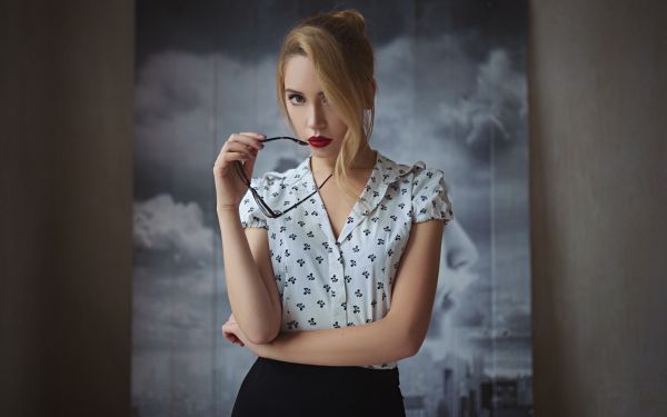 Ksenia Kokoreva, women, Sergey Fat, blonde, glasses, red lipstick