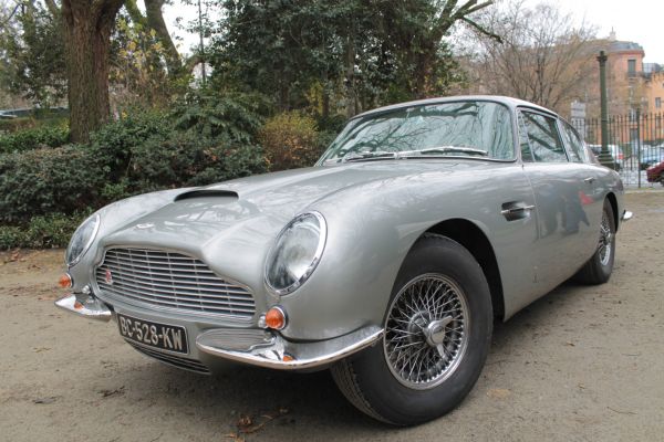 кола,превозно средство,класически автомобил,Aston Martin db6,автомобилния дизайн,производителността на колата