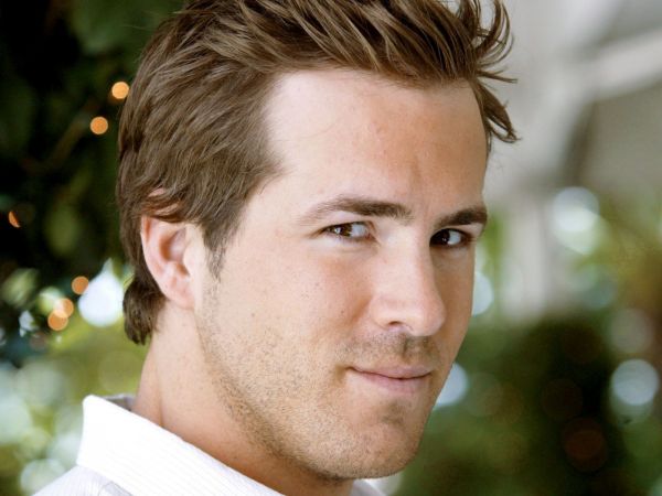 Ryan Reynolds,morena,ator,homem,sorridente,encantador