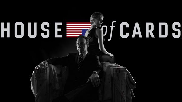 Frank Underwood,2560x1440 px,αμερικάνικη σημαία,μαύρο φόντο,Claire Underwood,ζευγάρι