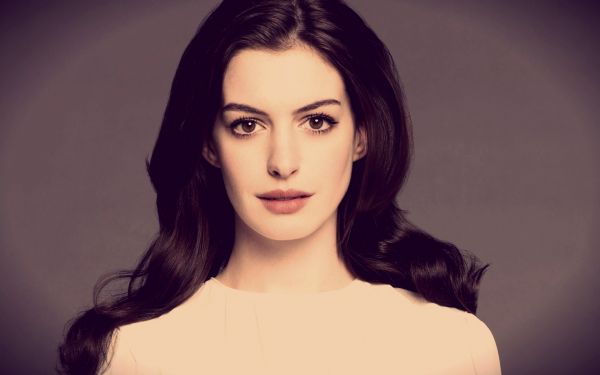 Anne Hathaway,brunetka,aktorka,twarz