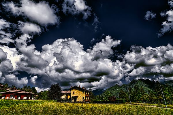 Italia, luce del sole, paesaggio, natura, erba, cielo