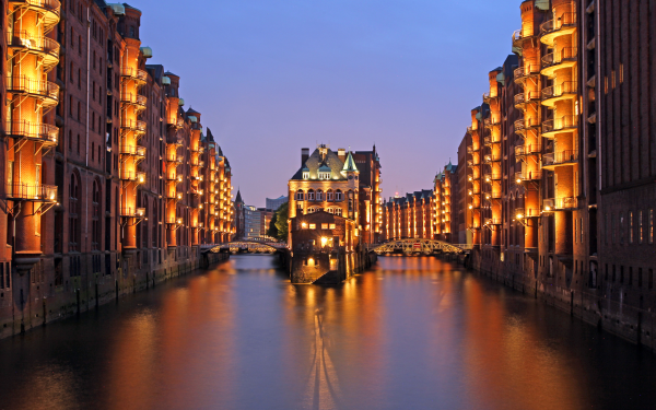 architektura,Hamburg,řeka,panoráma města,město,světla