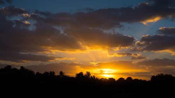 naturaleza,luz de sol,puesta de sol,cielo,campo,Nubes